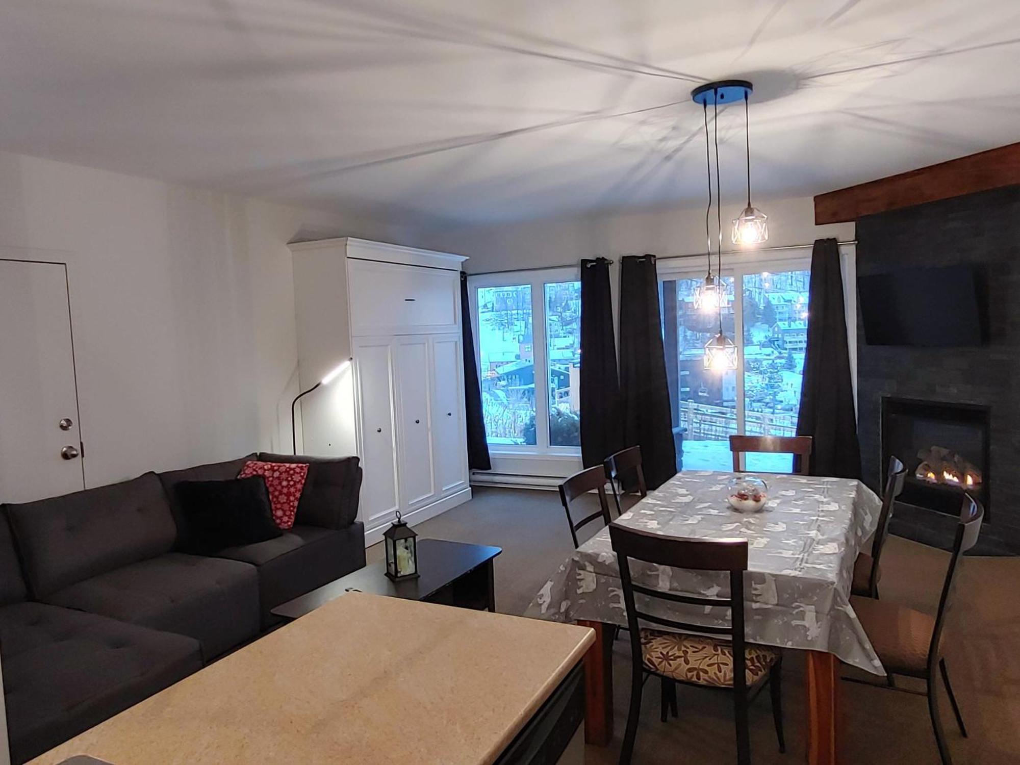 Ferienwohnung Au Pied Des Pentes Bromont Exterior foto